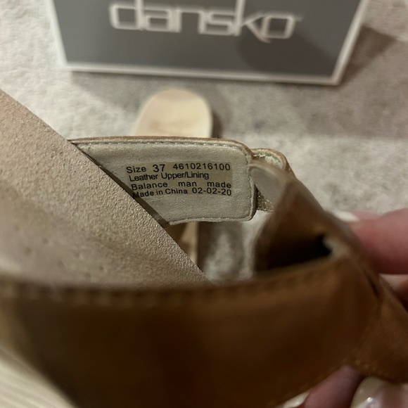 Dansko sandals new in box - Picture 3 of 6